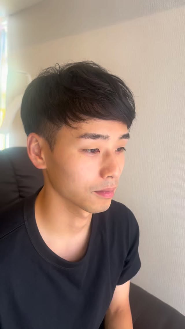 【那覇おもろまちエリアのメンズ眉毛サロン】

眉毛パーマ ¥6,000 / スタイリッシュ眉

初めてご来店のお客様✨
もともと眉の形が綺麗なのであまり変化は
起きないかな🤔と思ってましたがパーマ当...