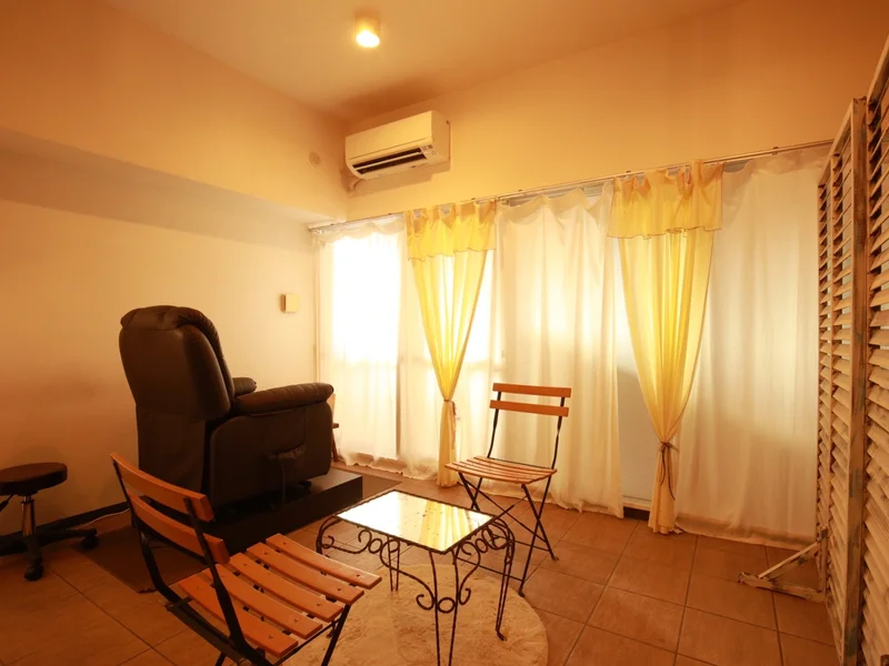 沖縄・那覇のメンズ眉毛サロン01の完全個室プライベート空間